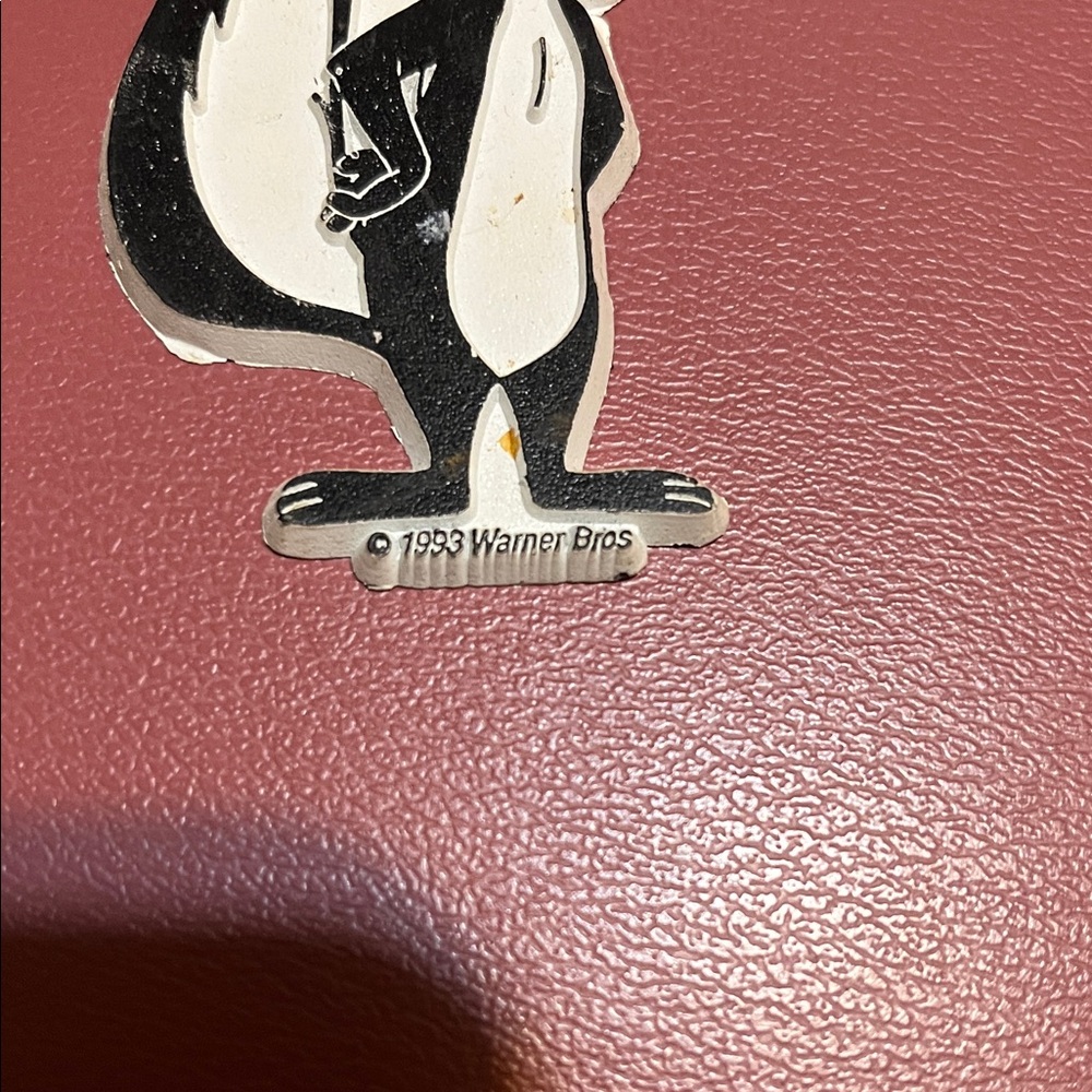 Warner Bros. Cartoon Character magnet Set - Black, White, Gray - Picture 2 of 2